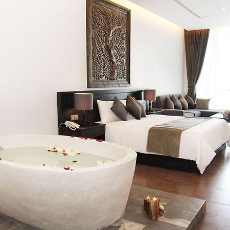 Blue Crystal Boutique Hotel Phnom Penh Esterno foto