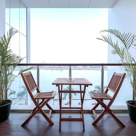 Blue Crystal Boutique Hotel Phnom Penh Esterno foto