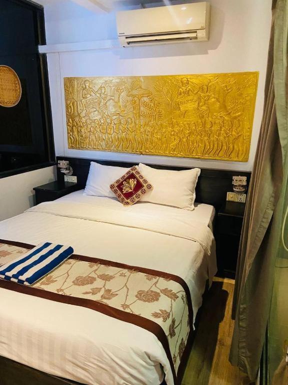 Blue Crystal Boutique Hotel Phnom Penh Esterno foto