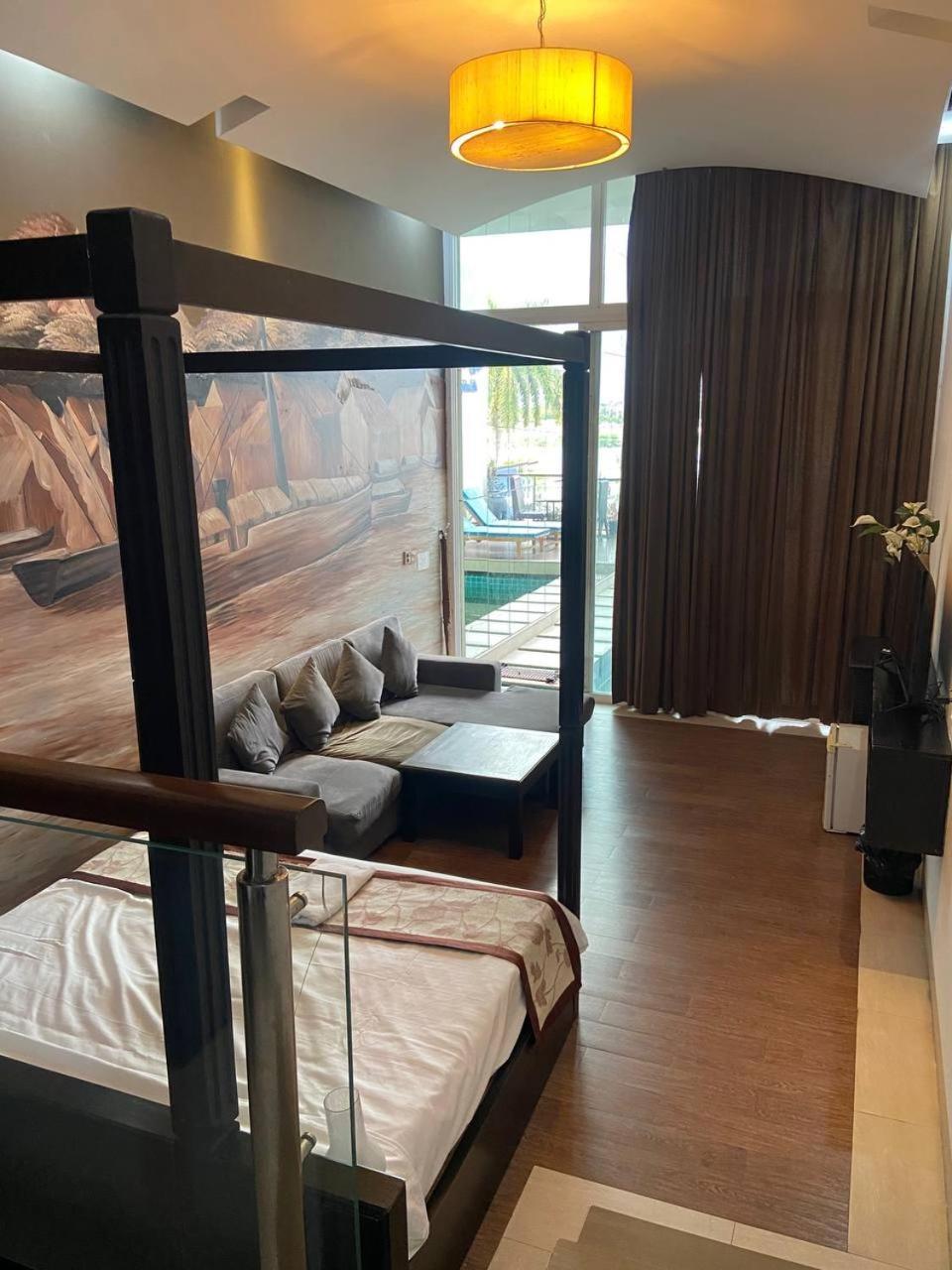 Blue Crystal Boutique Hotel Phnom Penh Esterno foto